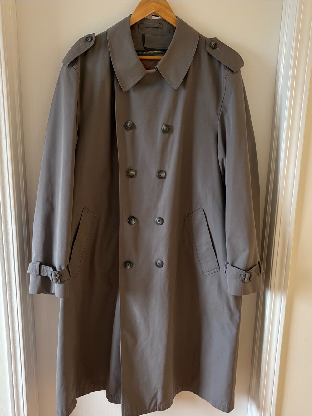 Classic Double-Breasted Trench Coat - Gray